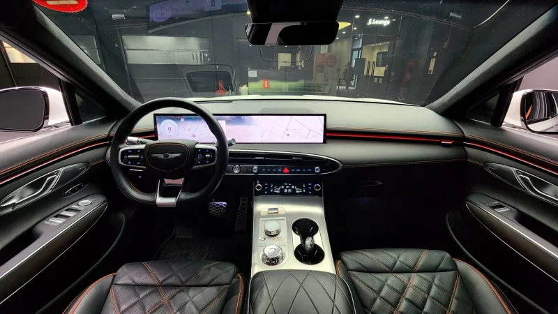 Genesis GV70