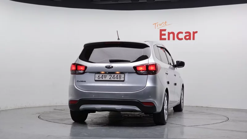 Kia Carens