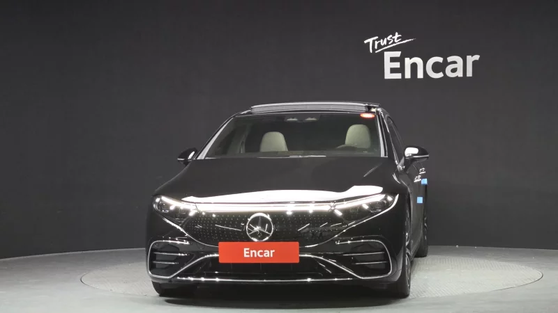 Mercedes-Benz EQS