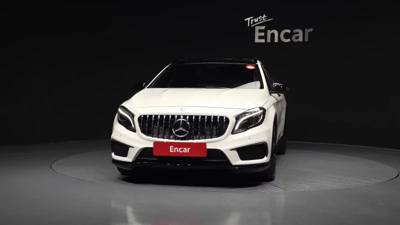Mercedes-Benz GLA-Class