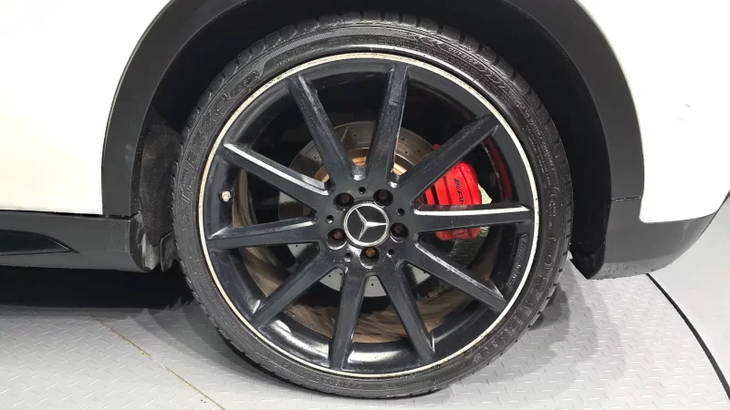 Mercedes-Benz GLA-Class