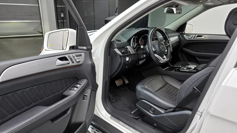 Mercedes-Benz GLE-Class