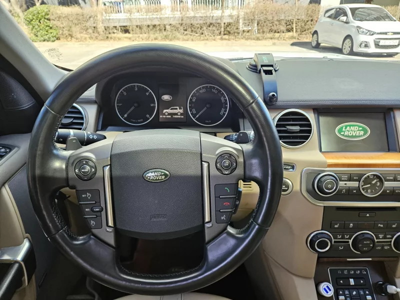 Land Rover DISCOVERY