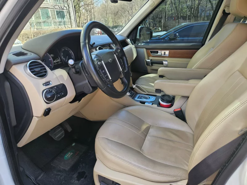 Land Rover DISCOVERY