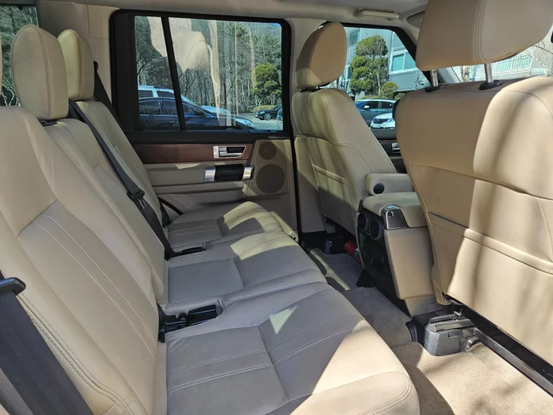 Land Rover DISCOVERY