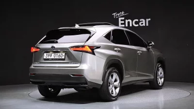 Lexus NX300h