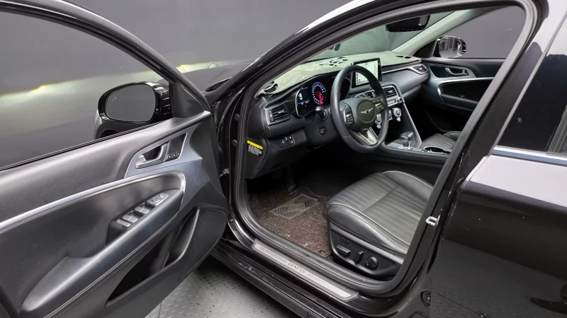 Genesis G70
