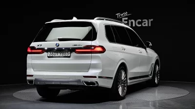 BMW X7