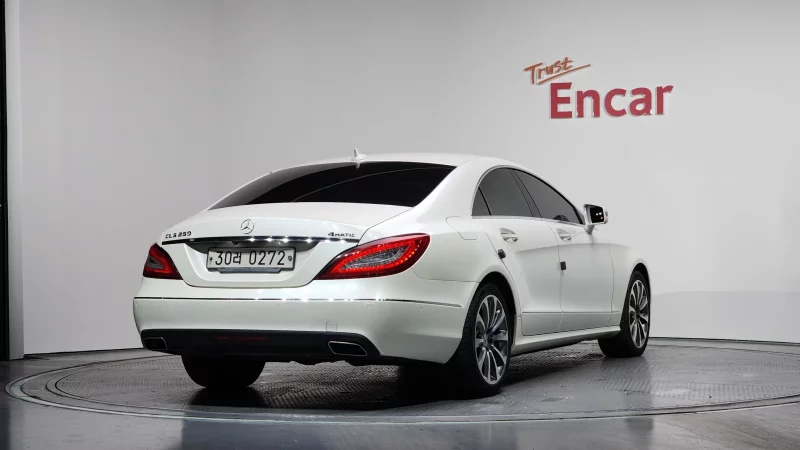 Mercedes-Benz CLS-Class