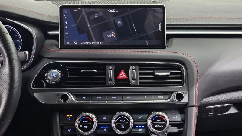 Genesis G70