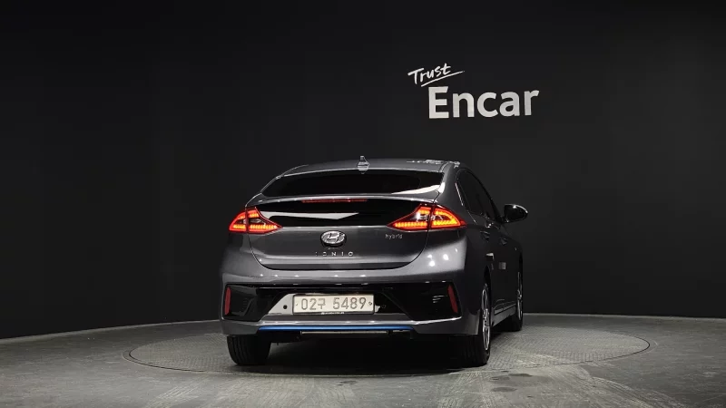 Hyundai Ioniq