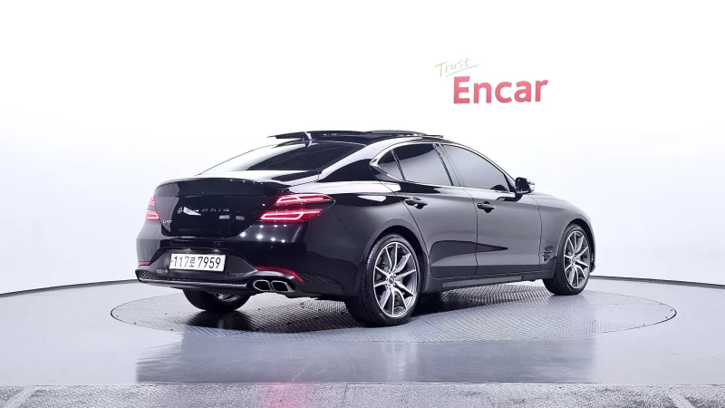 Genesis G70