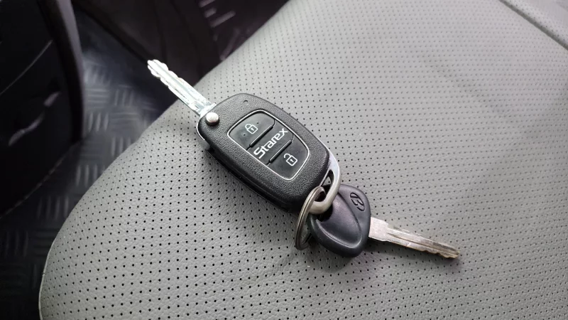 Hyundai Starex