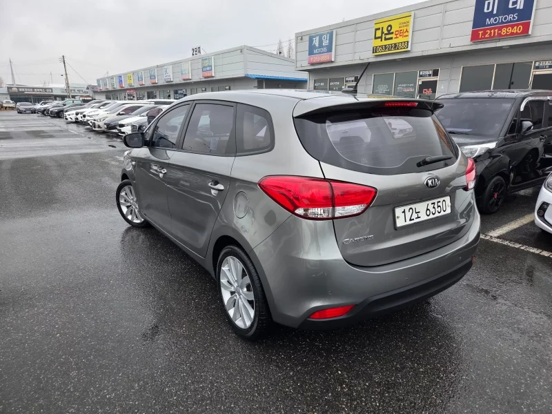 Kia Carens
