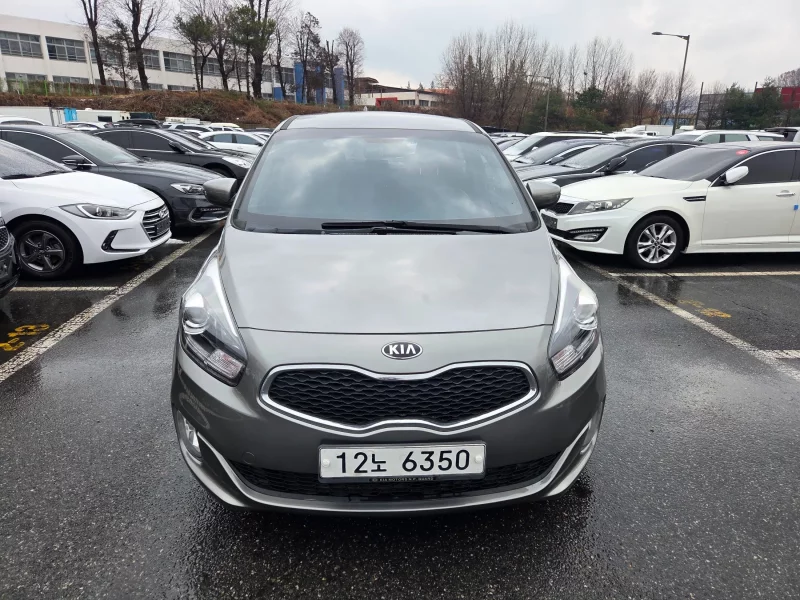 Kia Carens