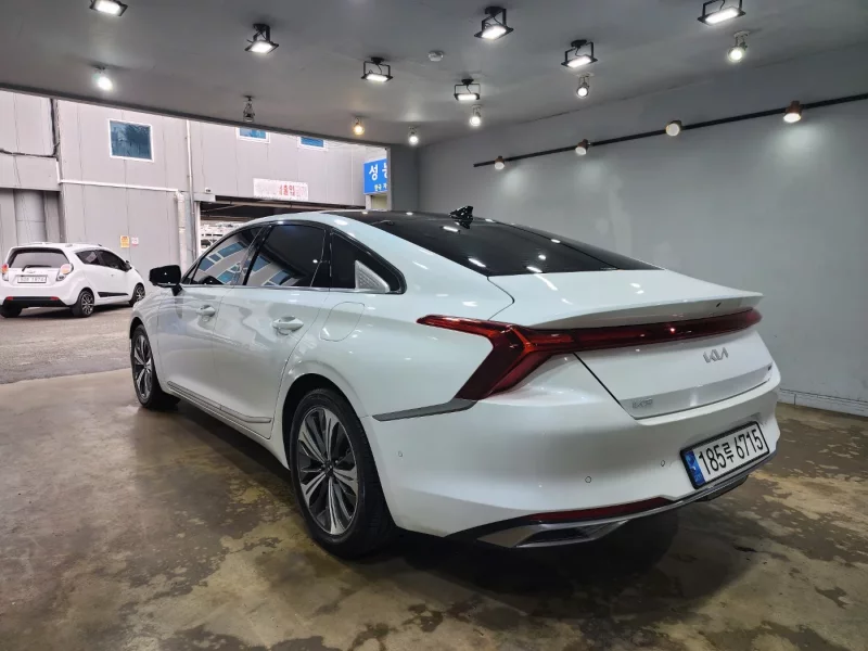 Kia K8