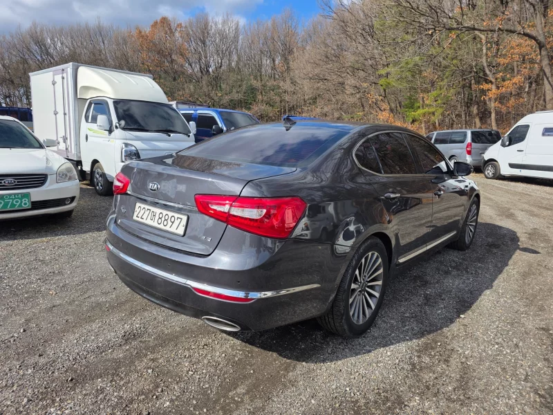 Kia K7