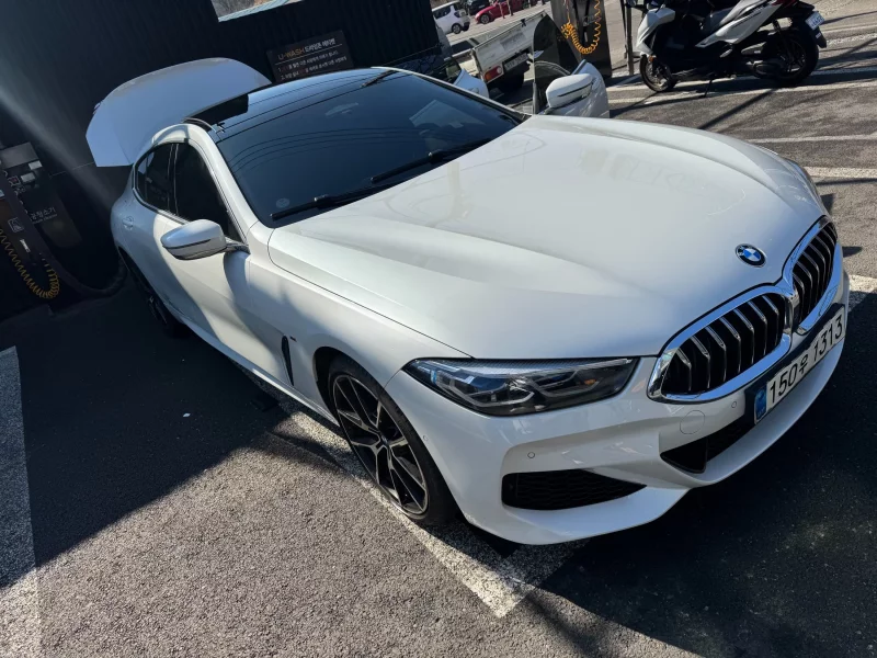 BMW 8-Series