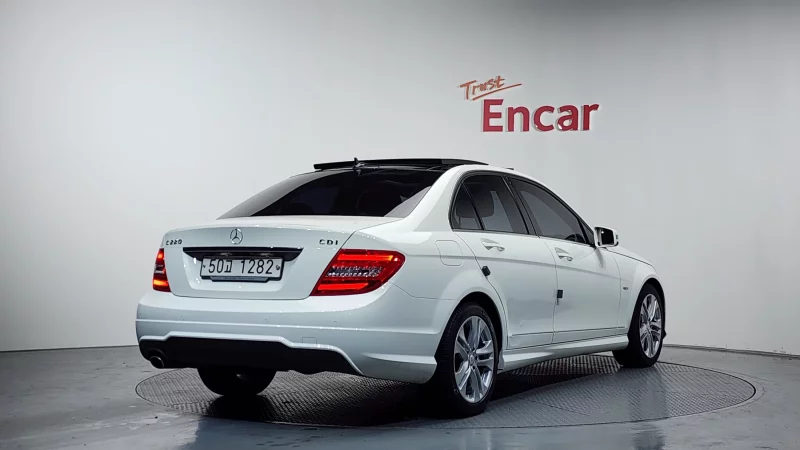 Mercedes-Benz C-Class