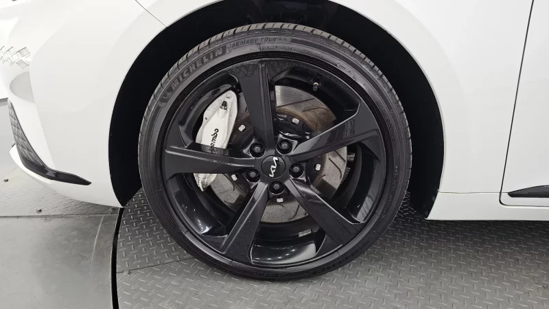Kia K8