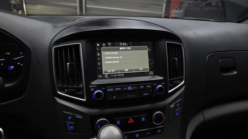 Hyundai Starex