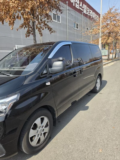 Hyundai Starex