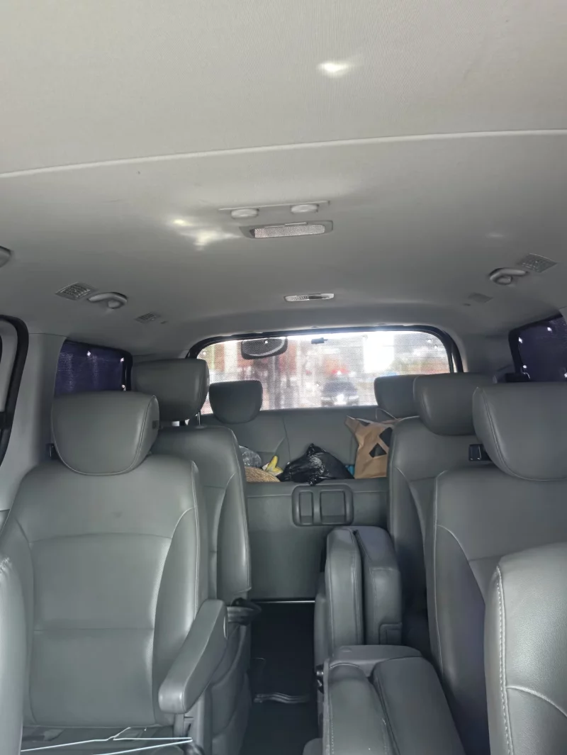 Hyundai Starex