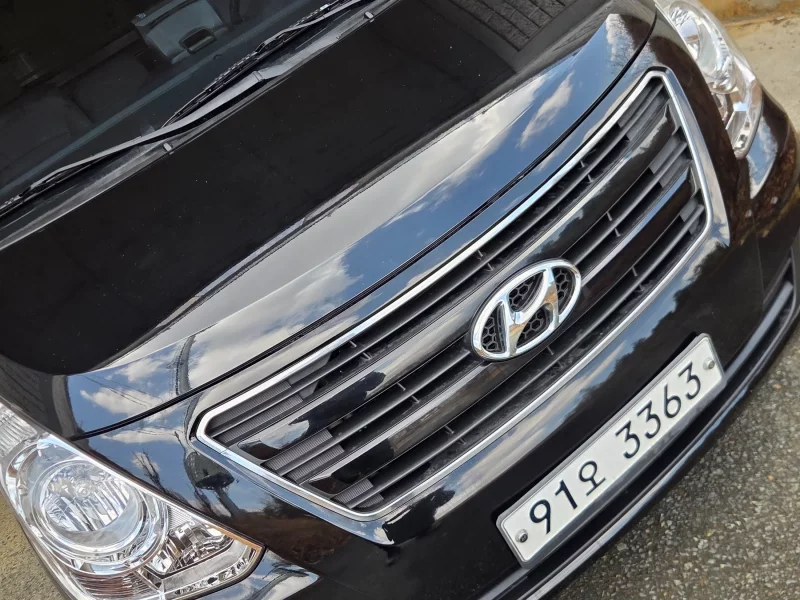Hyundai Starex