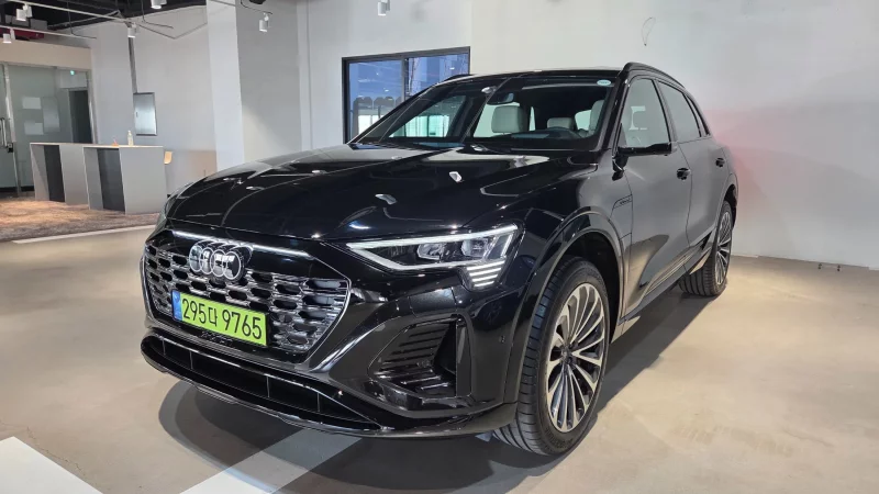 Audi Q8 E-TRON