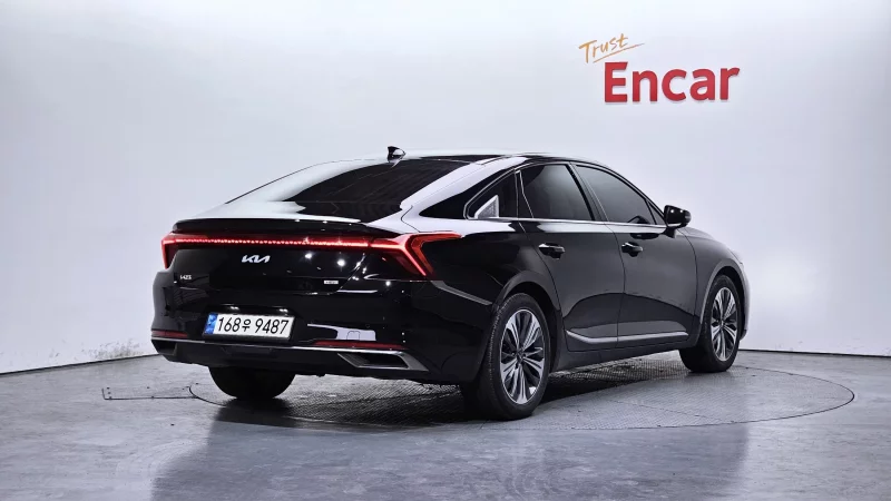 Kia K8