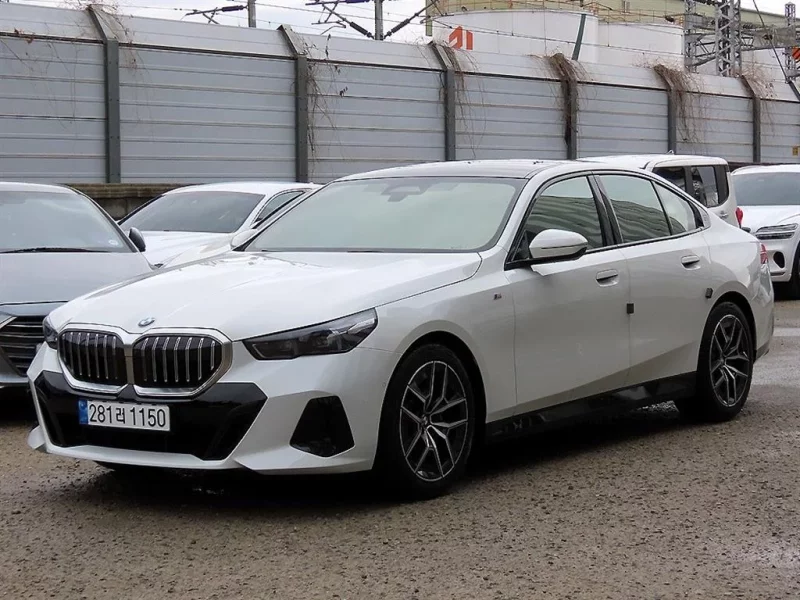 BMW 5-Series