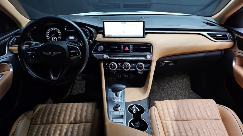 Genesis G70