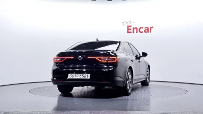 Renault SM6