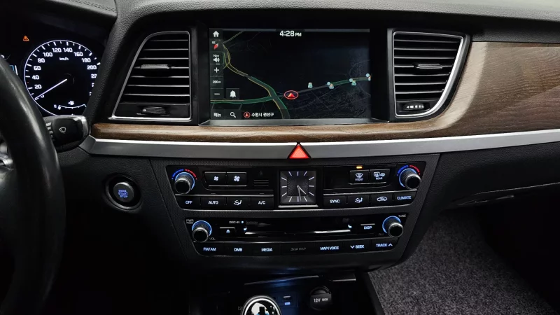 Hyundai Genesis