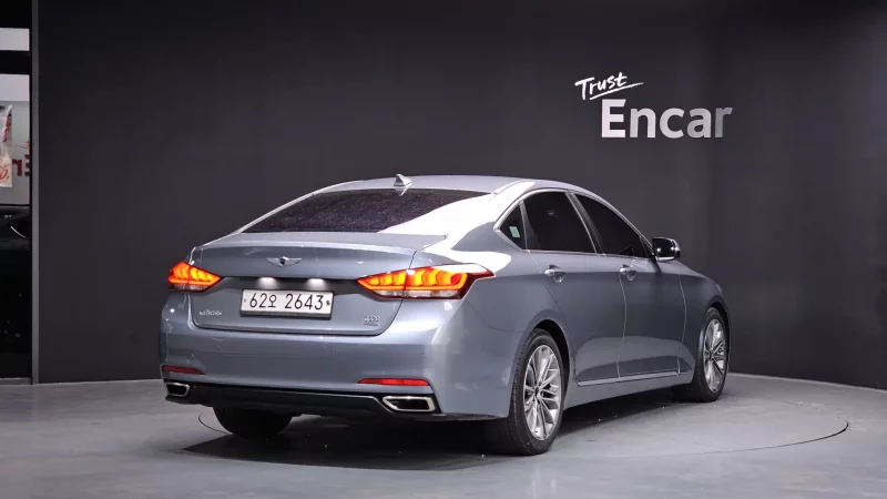 Hyundai Genesis