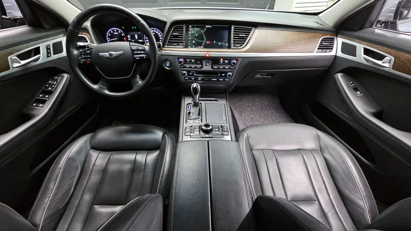 Hyundai Genesis
