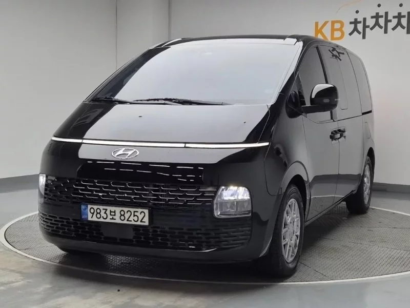 Hyundai Staria
