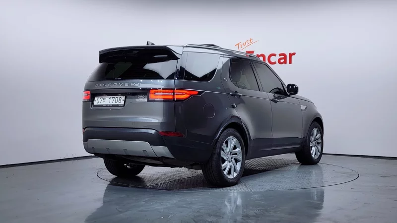 Land Rover DISCOVERY