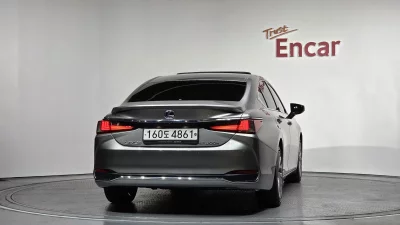 Lexus ES300h