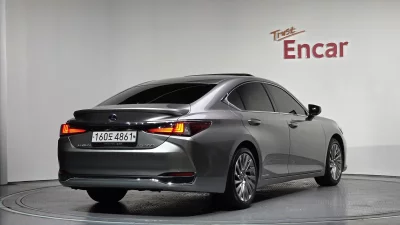 Lexus ES300h