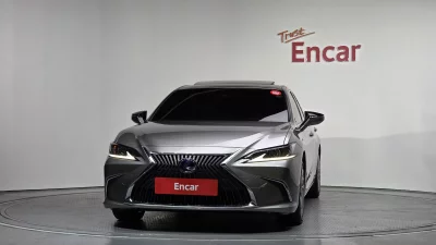 Lexus ES300h