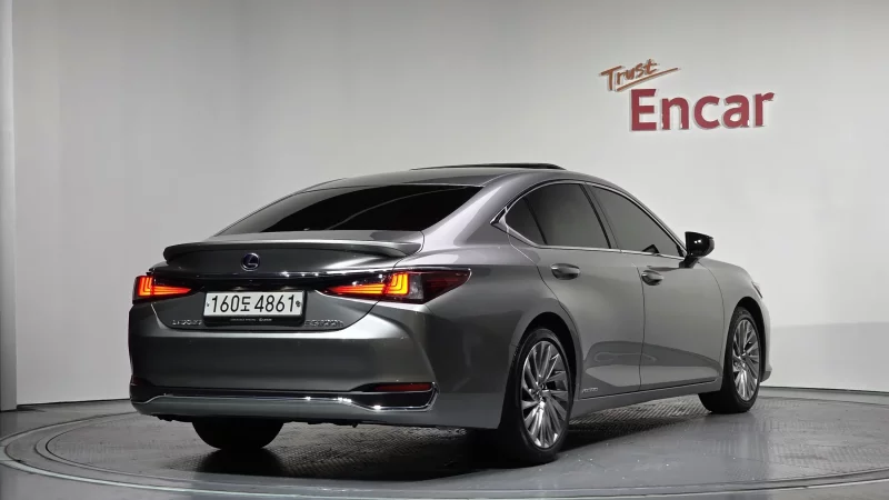 Lexus ES300h