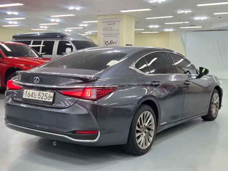 Lexus ES300h