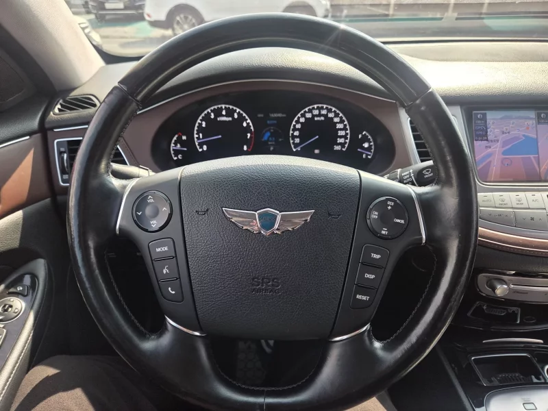 Hyundai Genesis