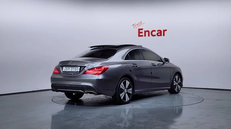 Mercedes-Benz CLA-Class