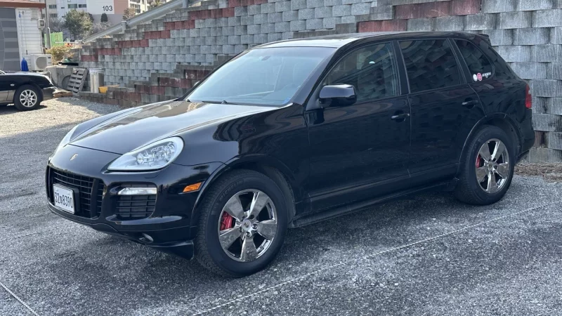 Porsche CAYENNE