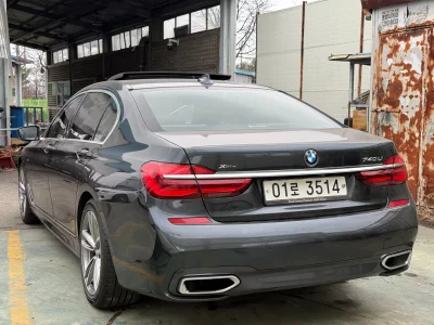 BMW 7-Series