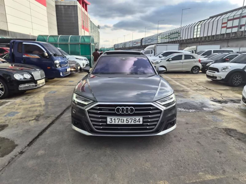 Audi A8