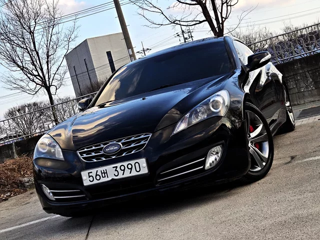Hyundai Genesis