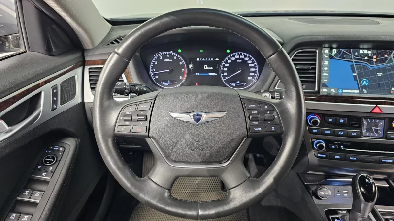 Hyundai Genesis